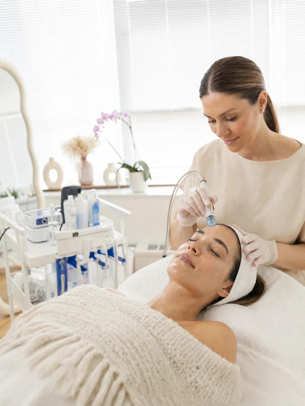 Hydrafacial Glass Skin at Flora Med Spa
